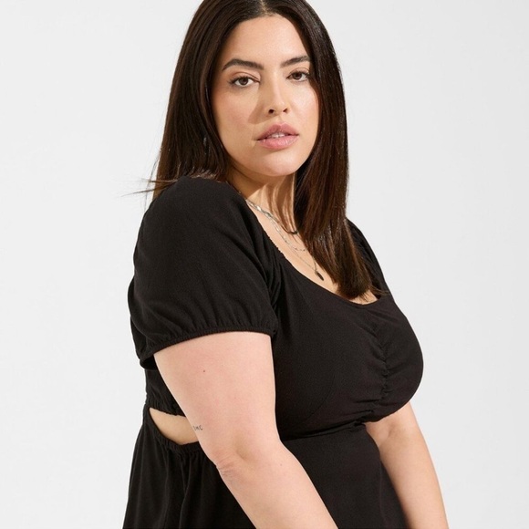 NWT Torrid Babydoll Rayon Slub With Side Cutouts Top In Deep Black - Picture 3 of 5
